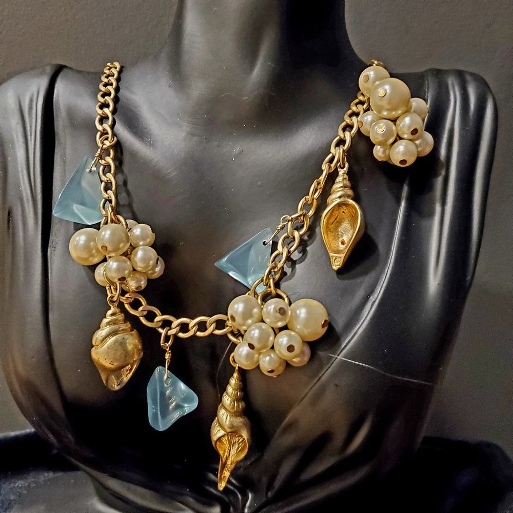 Liz Claiborne Beach themed necklace